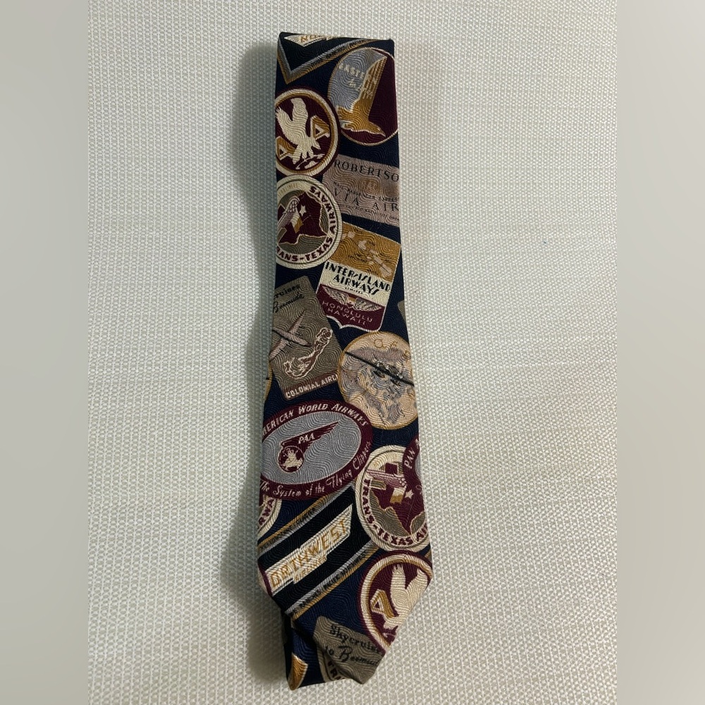 smithsonian Institute men’s tie